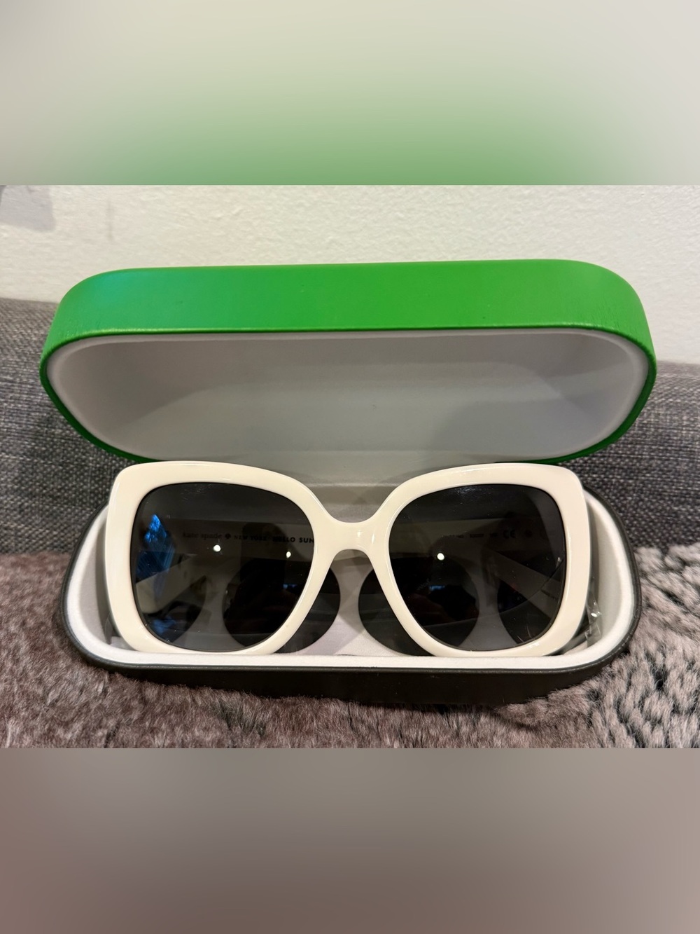 NEW Kate Spade Retro Krystalyn White Frame Sunglasses with Case